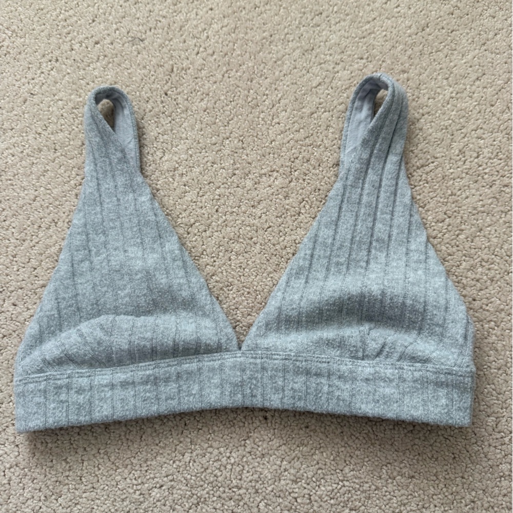 Alo yoga ribbed grey bra